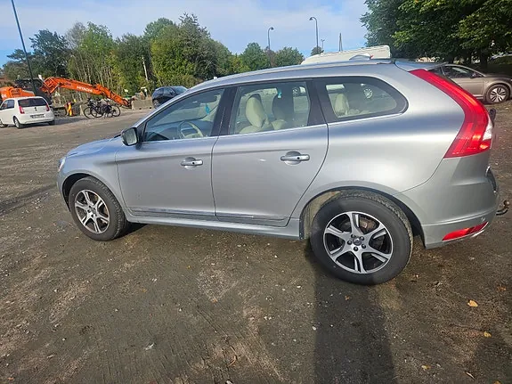 Volvo Xc60 2015 photo 2