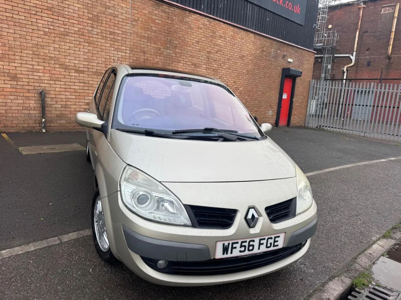 Renault Scenic 2006 photo 2