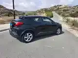 Toyota C-Hr 2018 photo 4