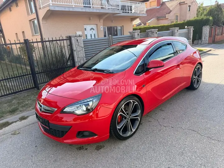 Opel Astra J 2012 photo 2