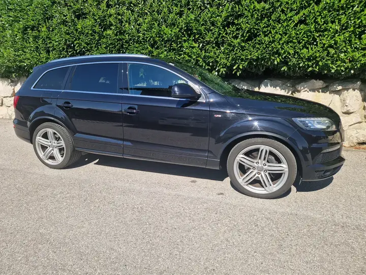 Audi Q7 2009 photo 3