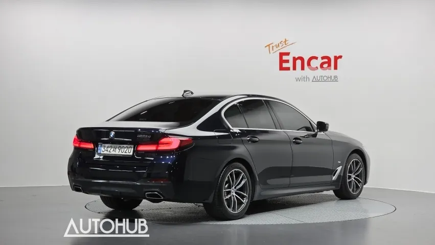 BMW 5 Series 2021 photo 5