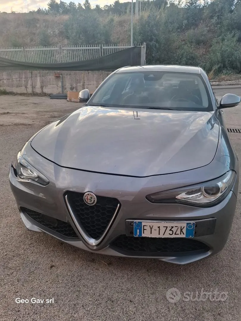 Alfa Romeo Giulia 2017 photo 3