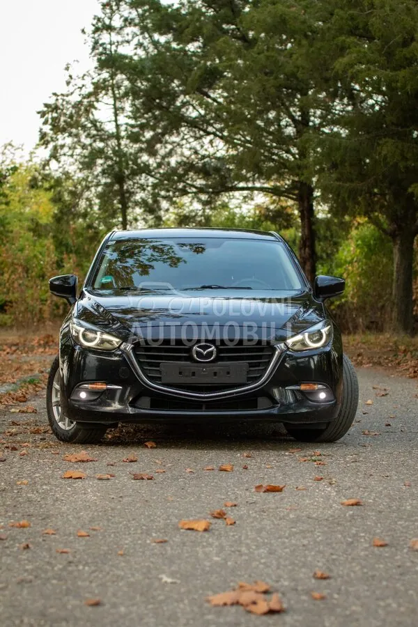 Mazda 3 2017 photo 2