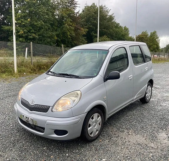 Toyota Yaris Verso