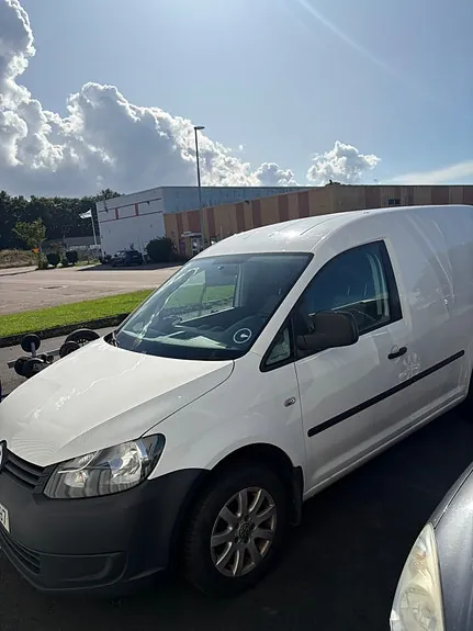 Volkswagen Caddy 2012 photo 2