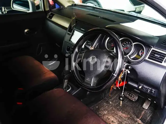 Nissan Tiida 2008 photo 3