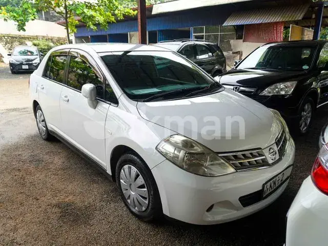 Nissan Tiida 2008 photo 2