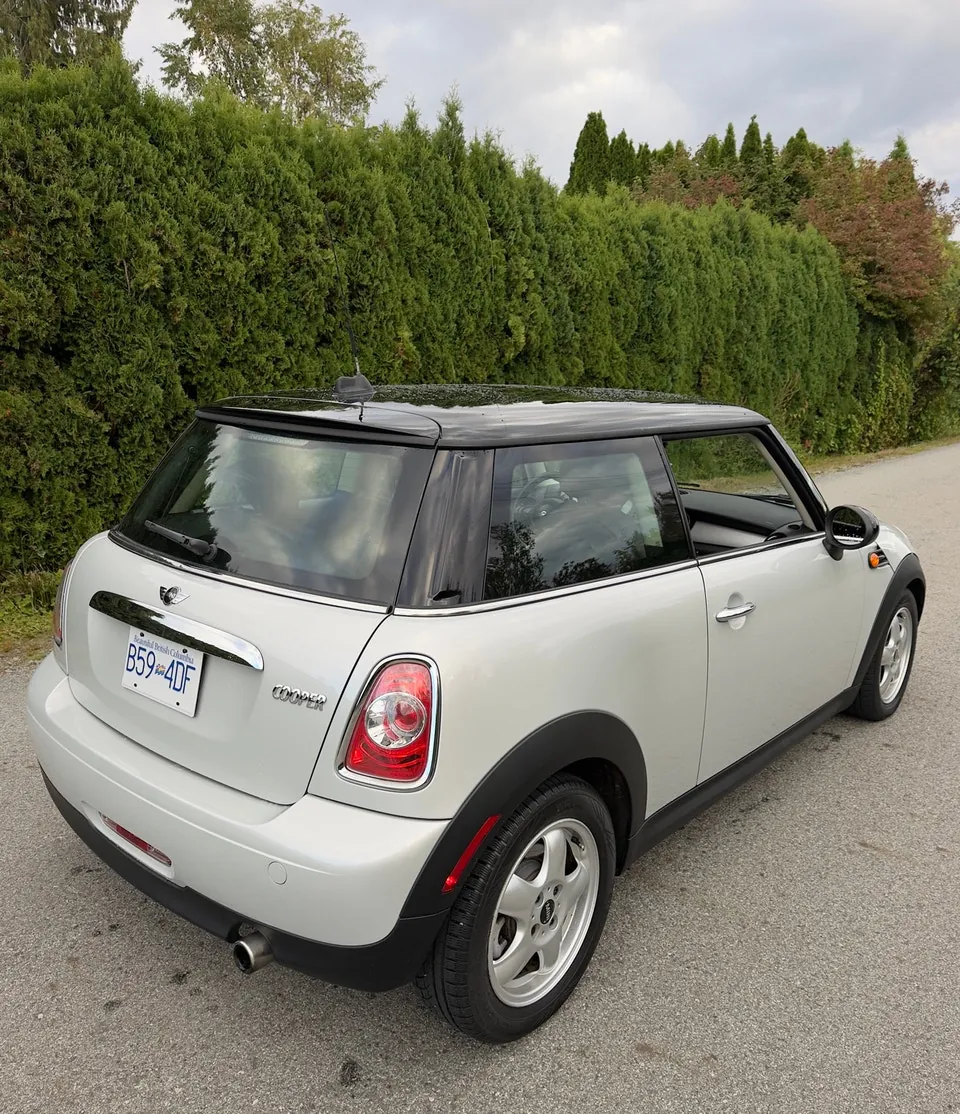 Mini Cooper 2011 photo 4