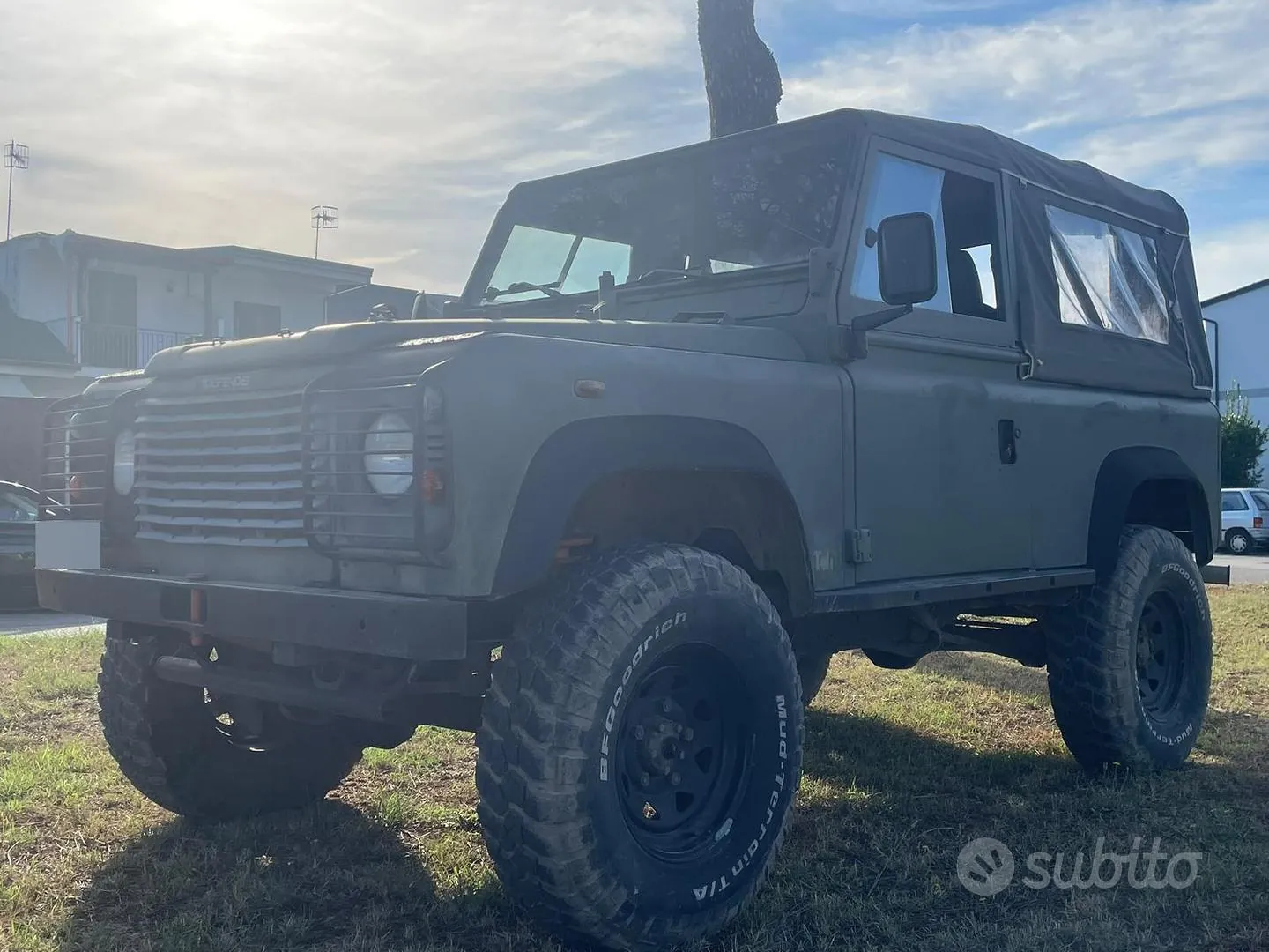 Land Rover Defender