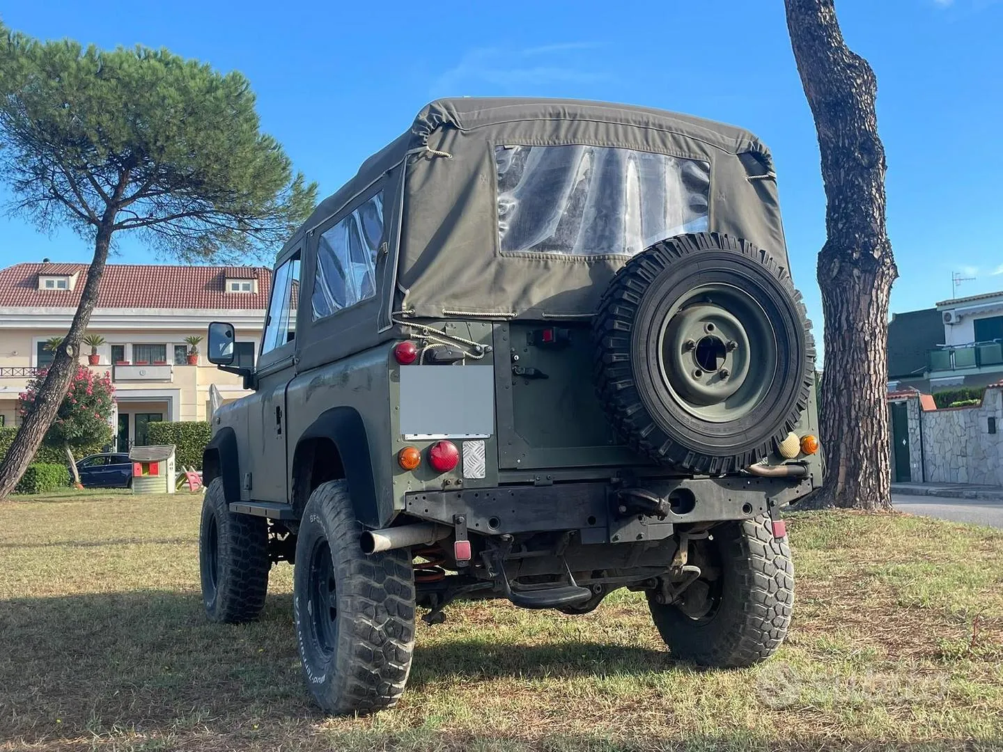 Land Rover Defender 1995 photo 5