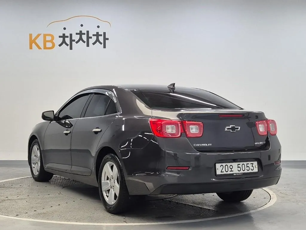 Chevrolet Malibu 2015 photo 2