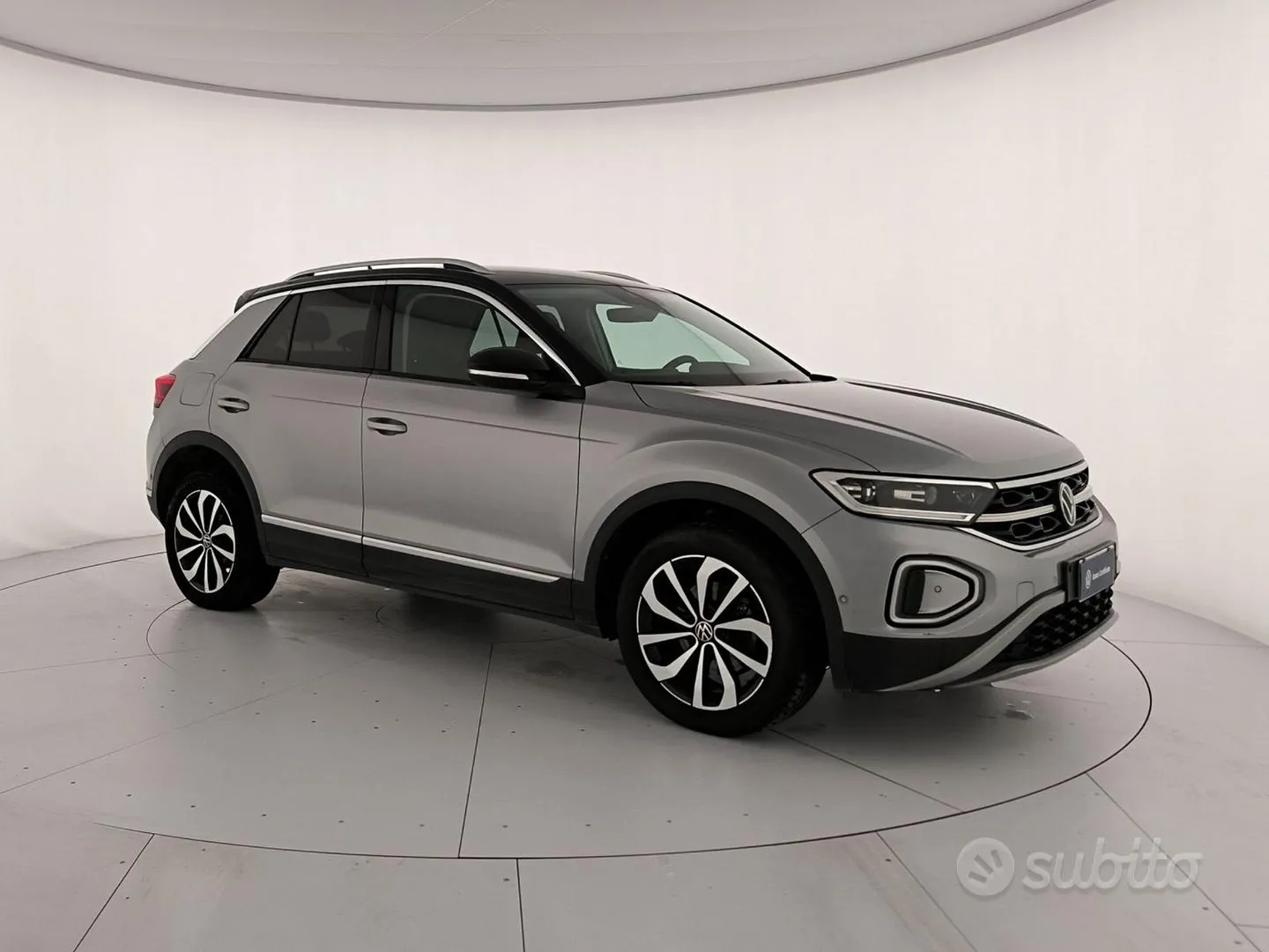 Volkswagen T-Roc 2023 photo 4
