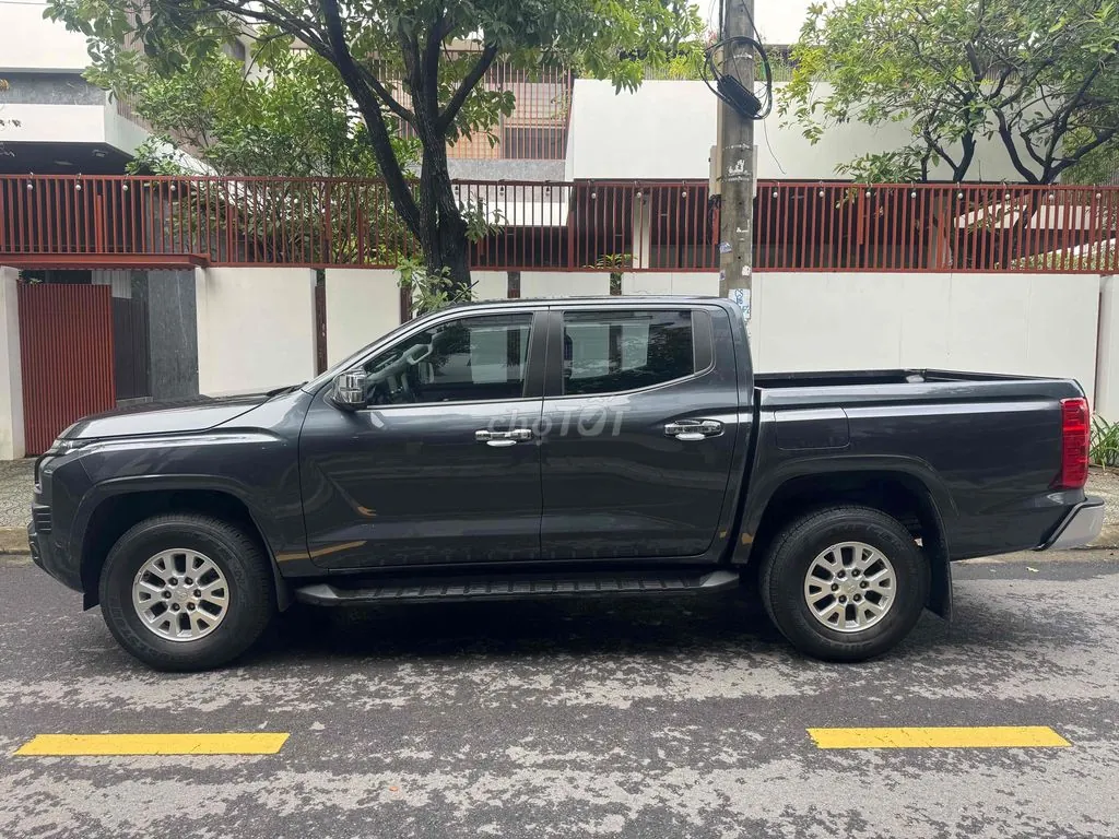 Mitsubishi Triton 2024 photo 2