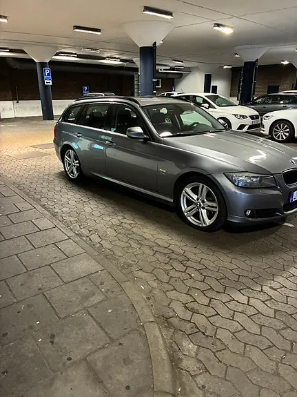 BMW 320D 2012 photo 2