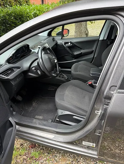 Peugeot 208 2019 photo 5