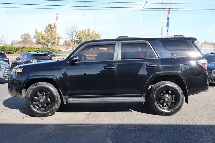 Toyota 4Runner 2017 photo 4