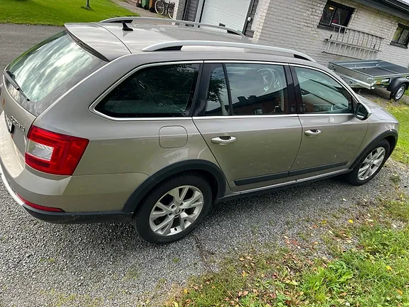 Skoda Octavia 2015 photo 4