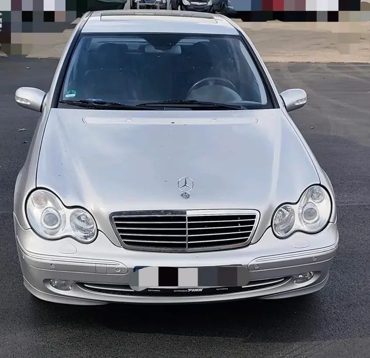 Mercedes-Benz C 320
