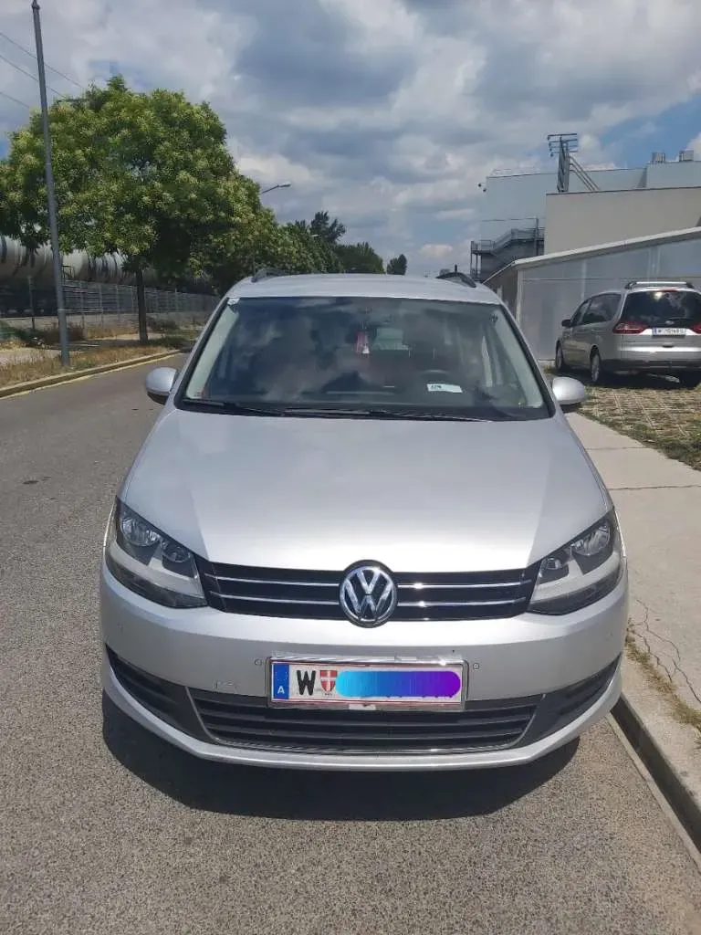 Volkswagen Sharan 2011 photo 3
