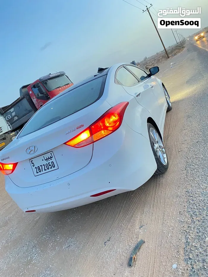 Hyundai Accent 2012 photo 4