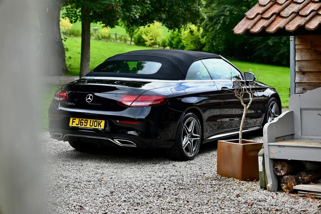 Mercedes-Benz C-Class 2019 photo 5