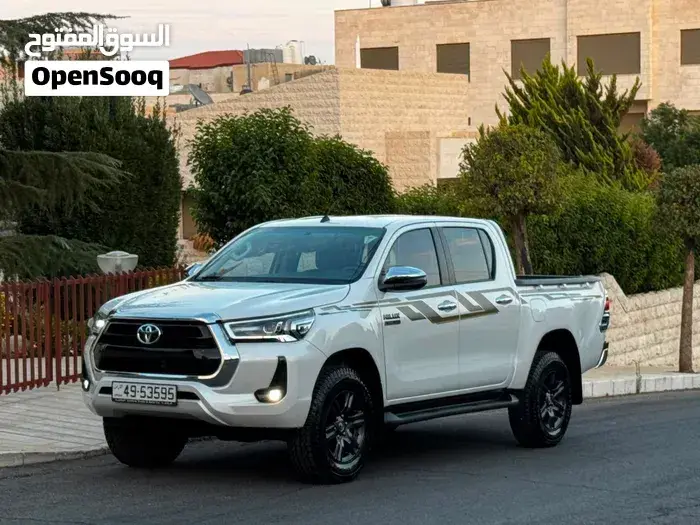 Toyota Hilux 2025 photo 3