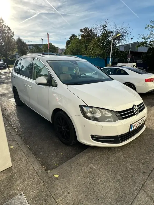 Volkswagen Sharan 2012 photo 3