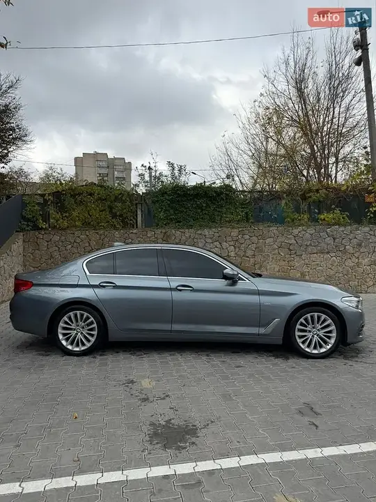 BMW 5 Series 2017 photo 4