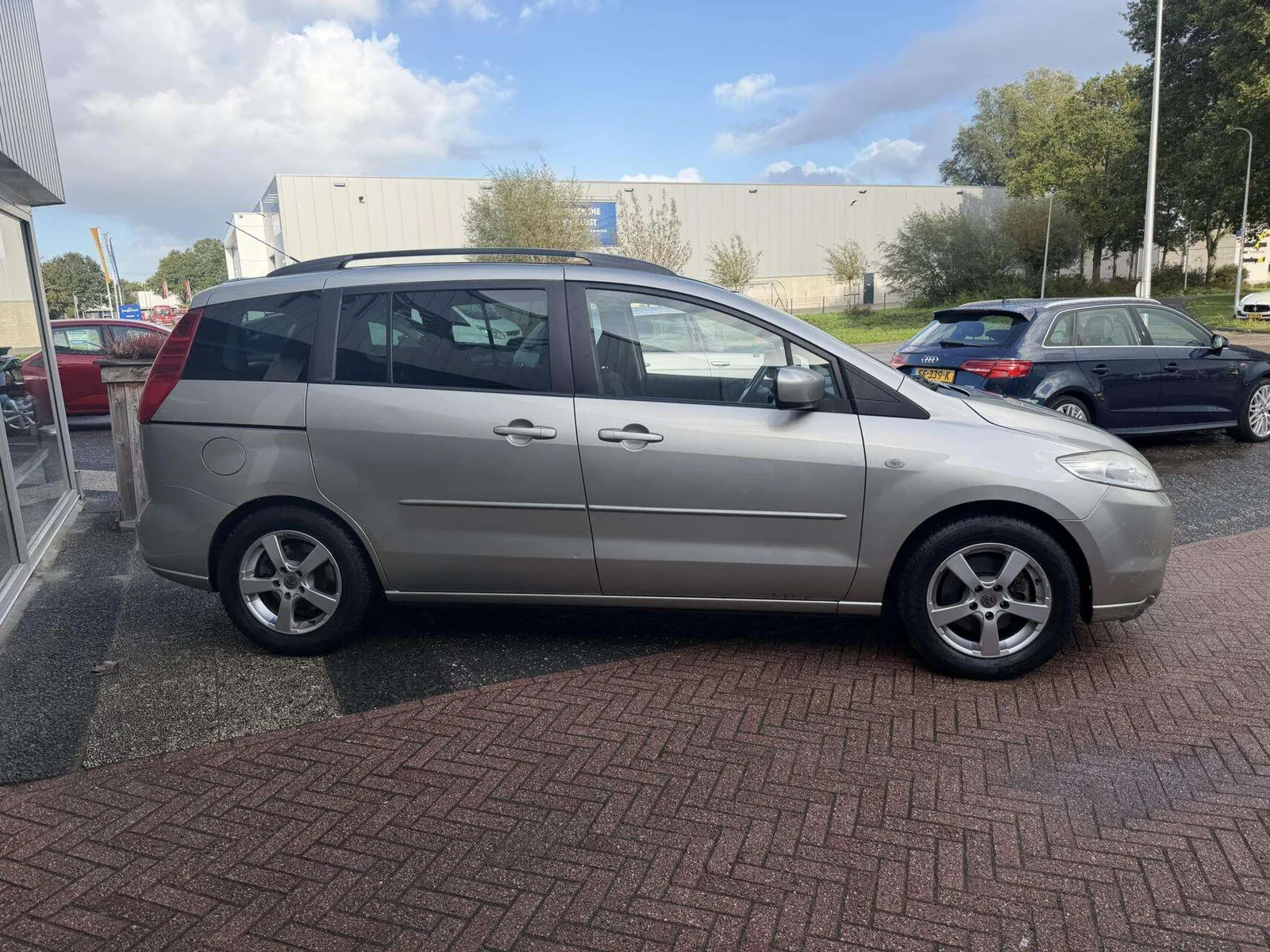Mazda 5 2007 photo 4