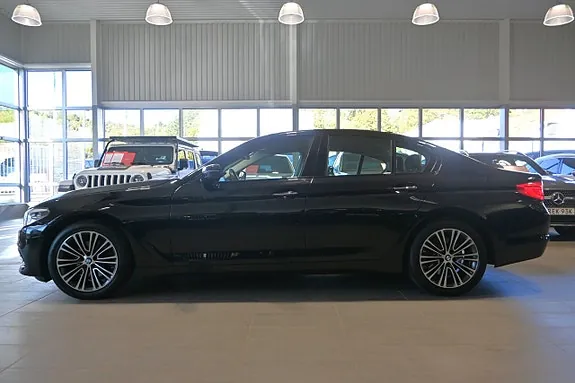 BMW 520I 2018 photo 2