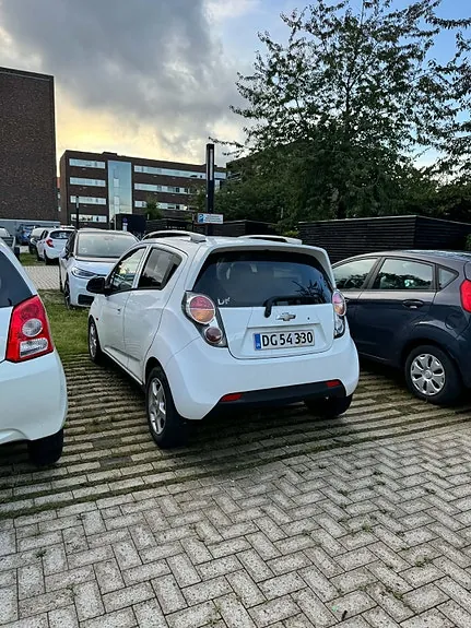 Chevrolet Spark 2011 photo 3