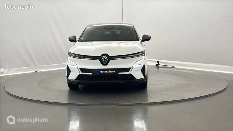 Renault Megane 2022 photo 2
