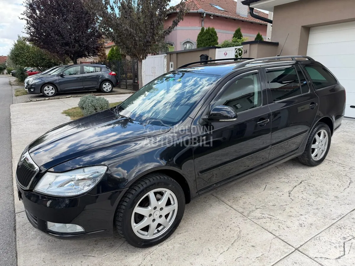 Skoda Octavia 2011 photo 2