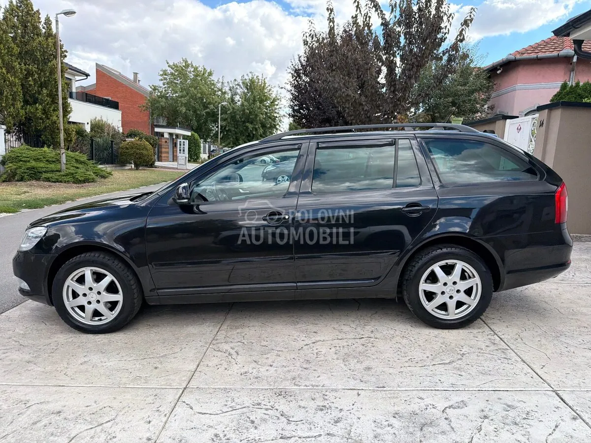 Skoda Octavia 2011 photo 3