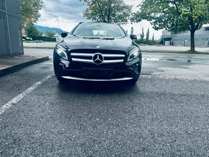 Mercedes-Benz Gla 2016 photo 2