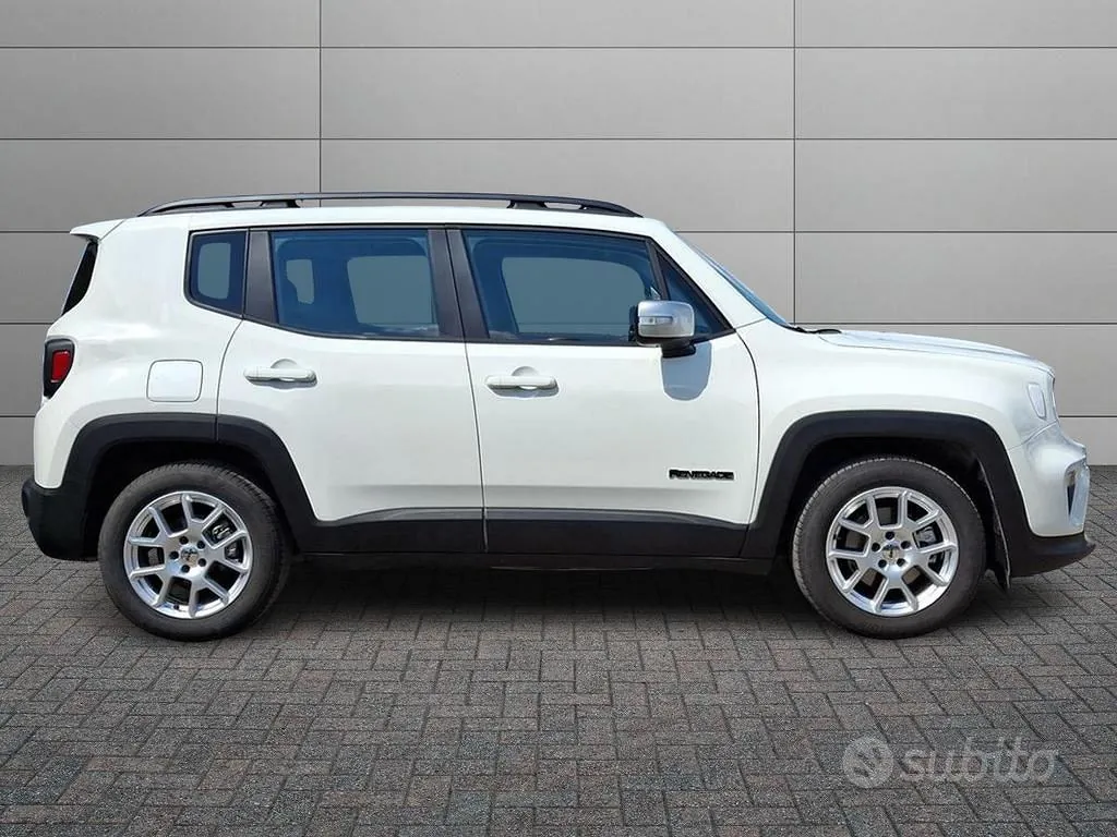 Jeep Renegade 2022 photo 3