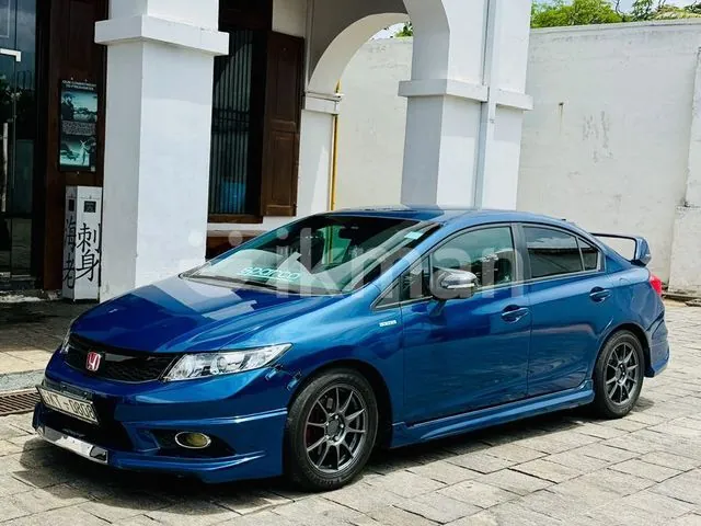 Honda Civic 2012 photo 2