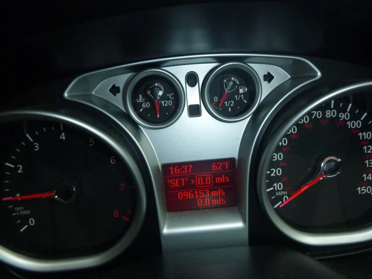 Ford Focus 2010 photo 5