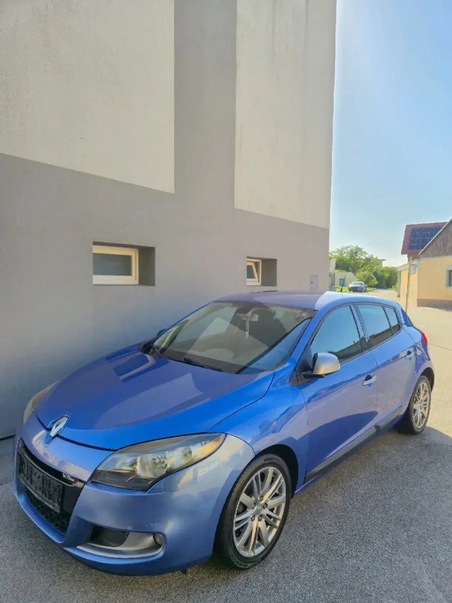 Renault Megane 2010 photo 3