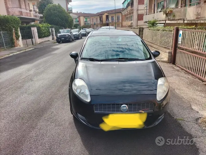 Fiat Grande Punto 2006 photo 3