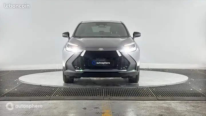 Toyota C-Hr 2025 photo 2