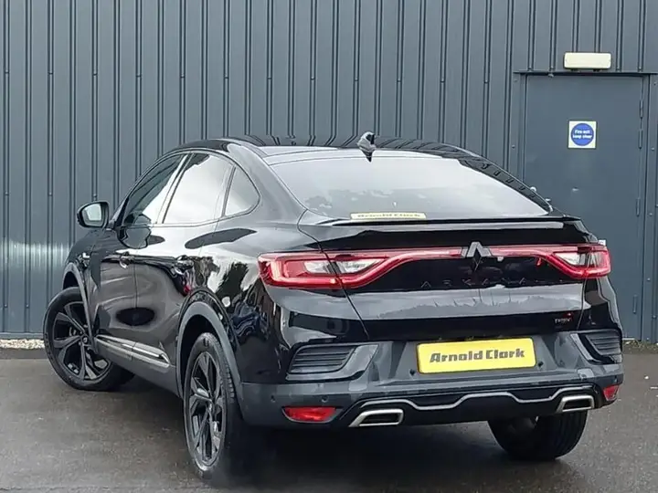 Renault Arkana 2023 photo 2