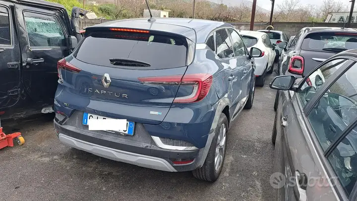 Renault Captur 2022 photo 3
