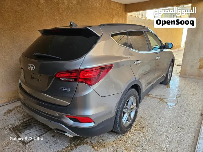 Hyundai Santa Fe 2018 photo 3