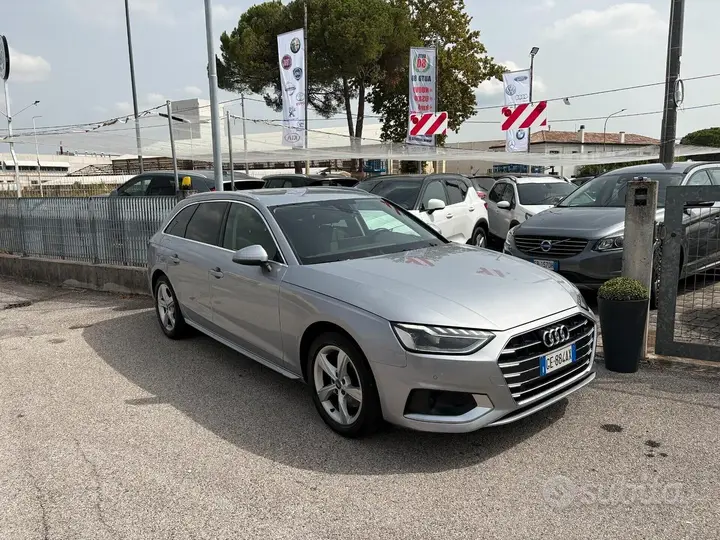 Audi A4 Avant 2021 photo 2