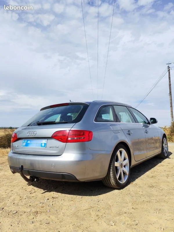 Audi A4 2008 photo 2