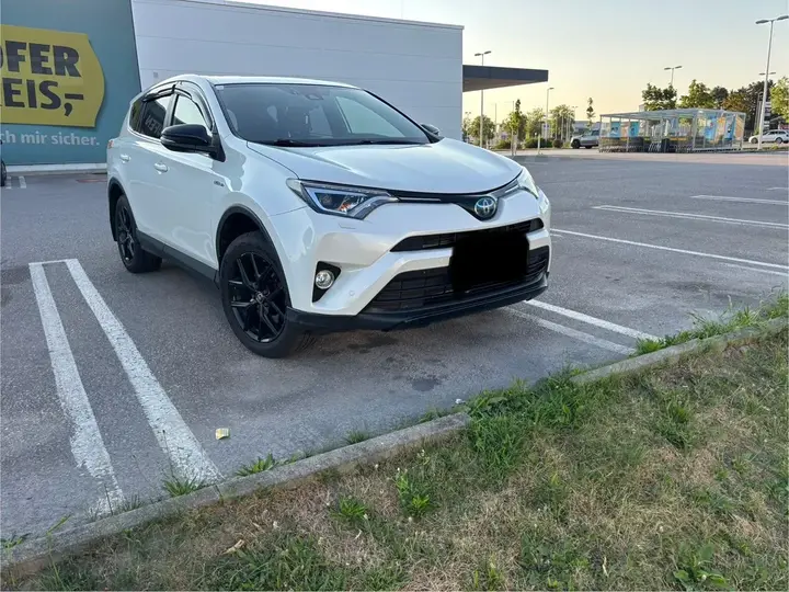 Toyota Rav4 2018 photo 2