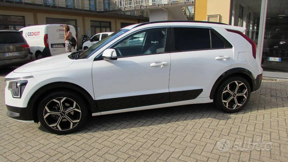 Kia Niro 2024 photo 2