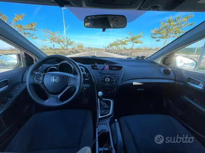 Honda Civic 2012 photo 4